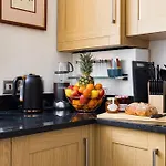 Mayfair W Ac 3-Bed-5Guests Berkeley Square