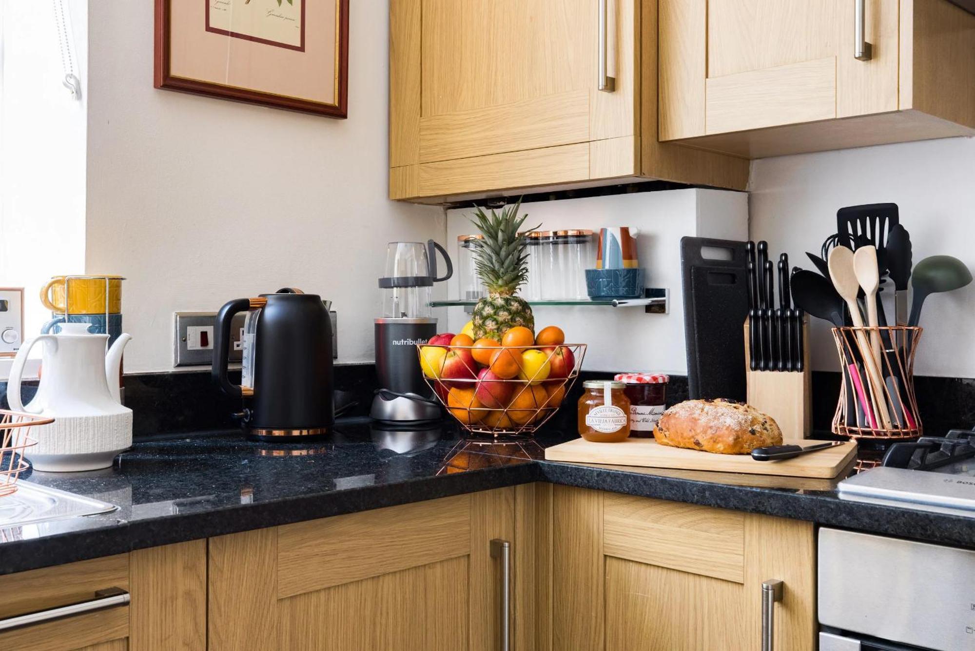 Mayfair W Ac 3-bed-5guests Berkeley Square