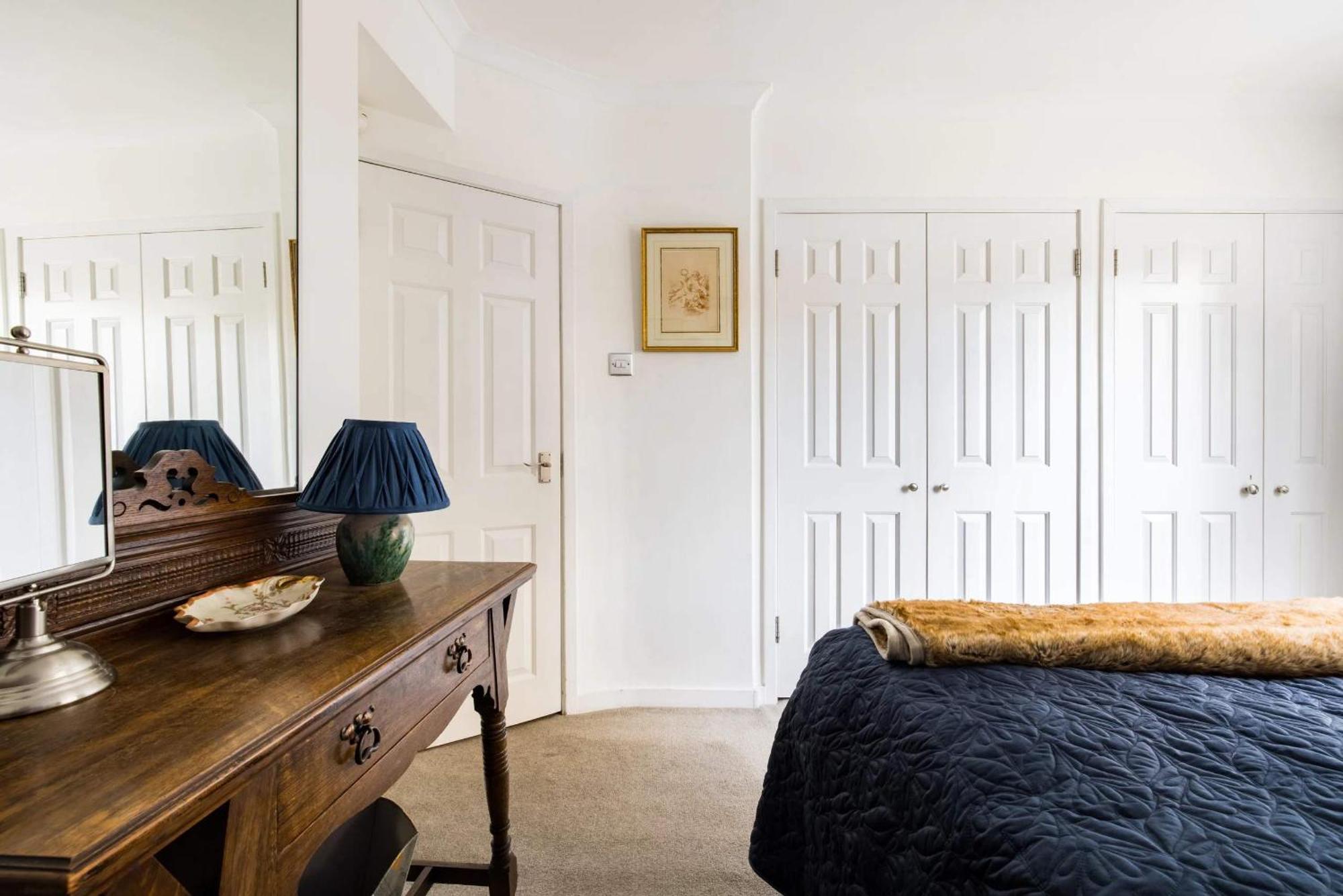 Mayfair W Ac 3-bed-5guests Berkeley Square * Londra